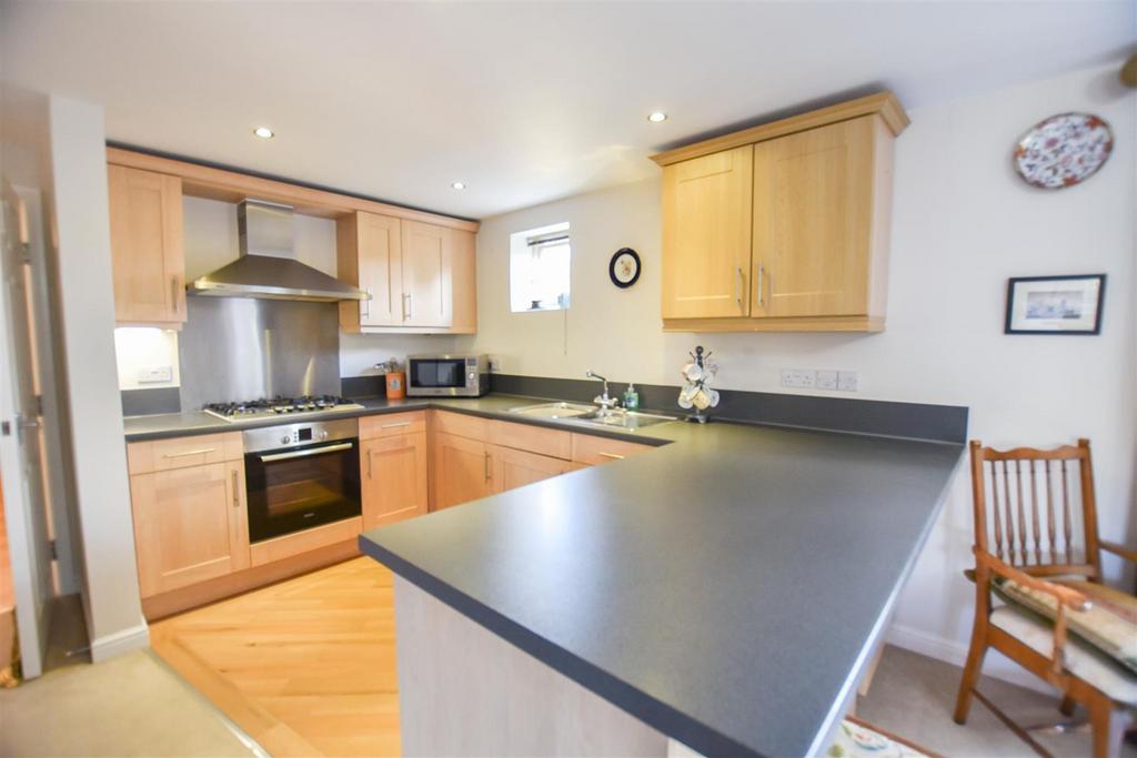 Kitchen.JPG