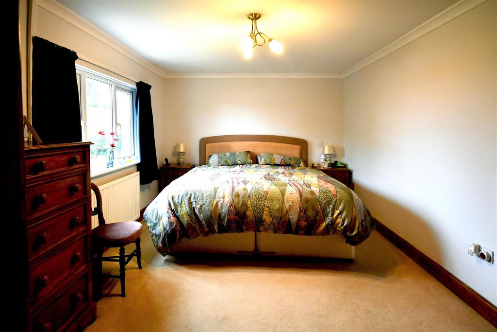 Master bedroom.jpg