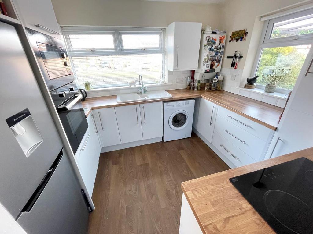 Kitchen dining room