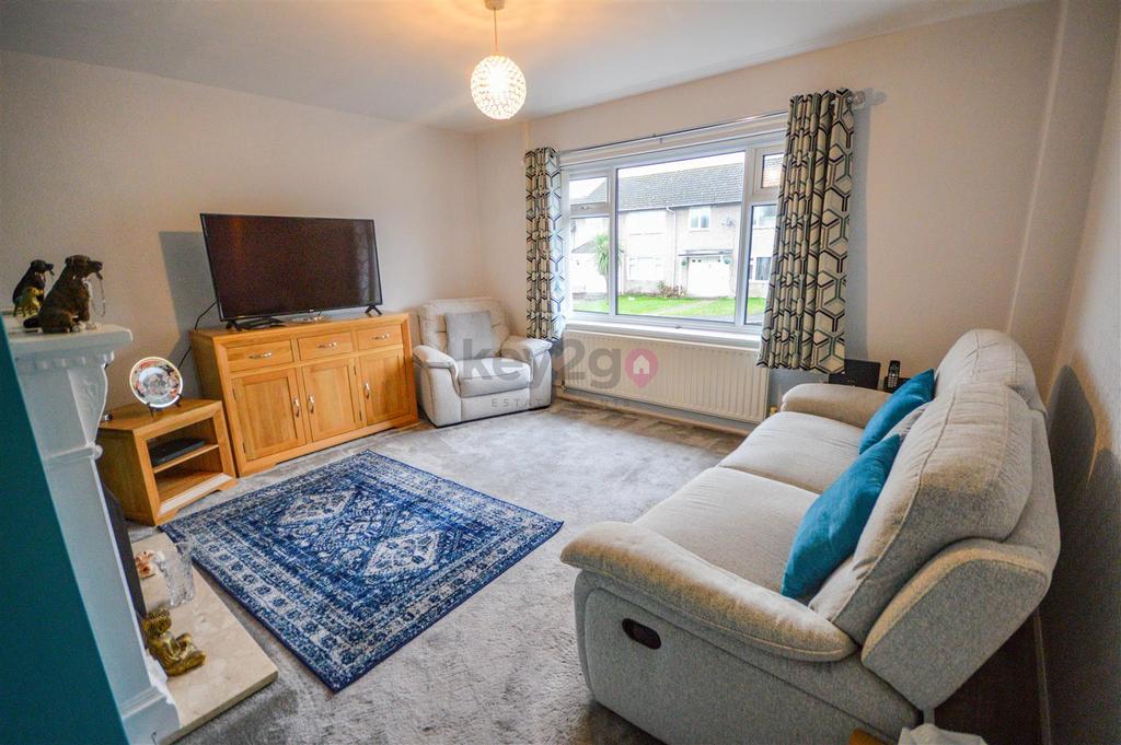 Snape Hill Crescent, Dronfield, S18 2 bed detached bungalow £250,000
