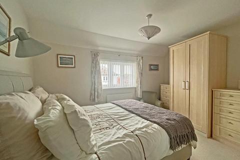 16 Badgers Den, Great Chart, Ashford, TN23 5LE