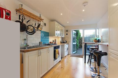 5 Urlwin Walk, London, SW9 6QG