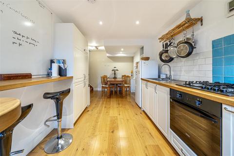 5 Urlwin Walk, London, SW9 6QG