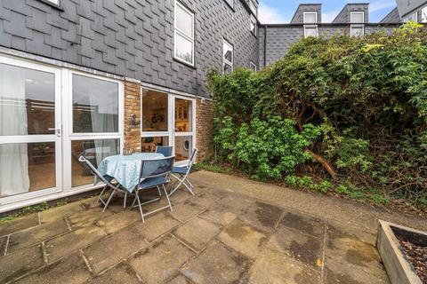 5 Urlwin Walk, London, SW9 6QG