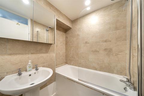 5 Urlwin Walk, London, SW9 6QG