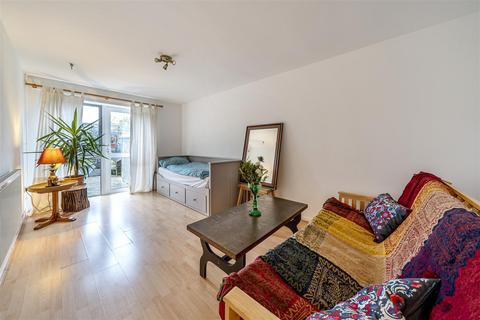 5 Urlwin Walk, London, SW9 6QG