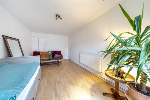 5 Urlwin Walk, London, SW9 6QG