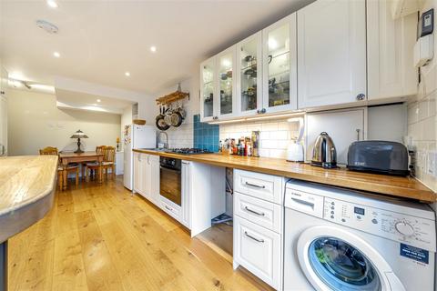 5 Urlwin Walk, London, SW9 6QG