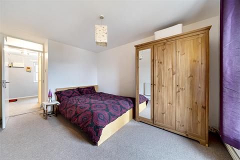 5 Urlwin Walk, London, SW9 6QG