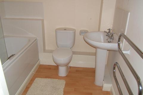 2 bedroom flat for sale, Lantern Court, Manchester M23