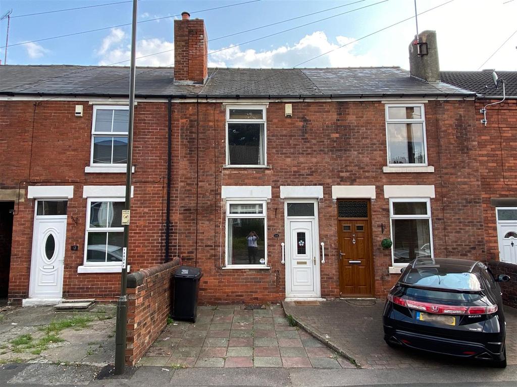 Lower Grove Road, Chesterfield 2 bed terraced house £675 pcm (£156 pw)