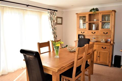 Lindum House, 1 Beckside, Rothwell, Market Rasen, LN7 6BD