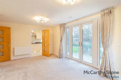 2 bedroom apartment for sale, Chesterton Court, Railway Road, Ilkley