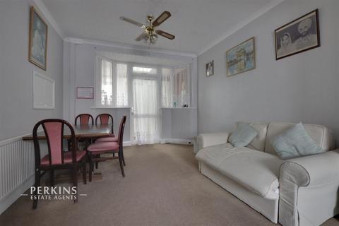 64 Burns Avenue, Southall, UB1 2LS
