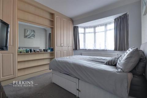 64 Burns Avenue, Southall, UB1 2LS
