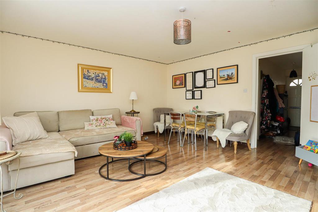 Castle Hill Road, Hastings 3 bed £275,000