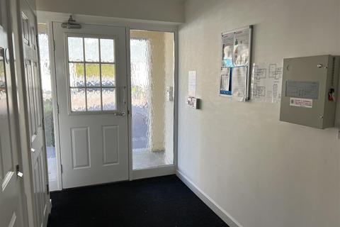 2 Mackerel Close, St Austell, PL25 4FB