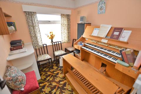 9 Bakewell Road, Wigston, LE18 1FF