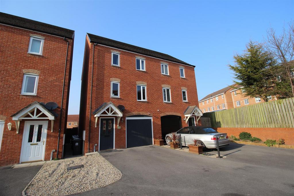Maltby Court, Darlington 3 bed terraced house £155,000