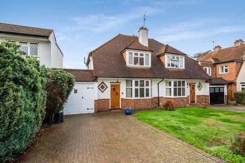 30 The Glade, Epsom, KT17 2HB
