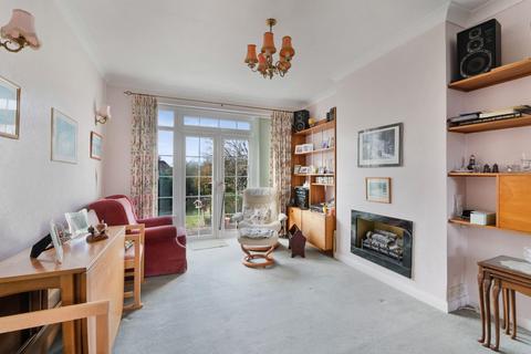 30 The Glade, Epsom, KT17 2HB