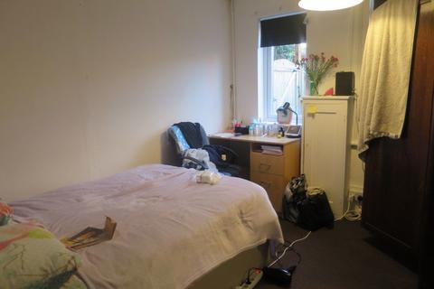 4 bedroom flat to rent - Iffley Road