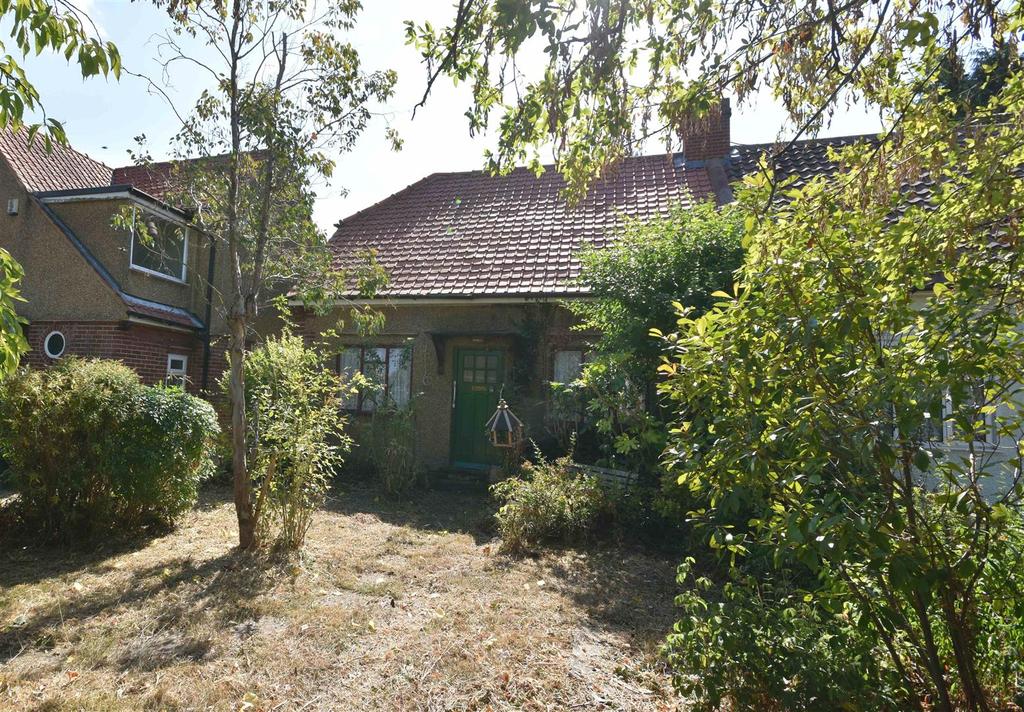 Thanington Road, Canterbury 2 bed semidetached house for sale £215,000