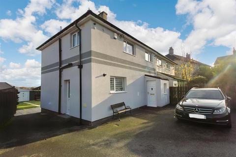 3 bedroom semi-detached house for sale - Nowell Place, Almondbury, Huddersfield, HD5 8PB