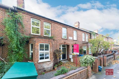 62 Fletching Road, London, E5 9QR