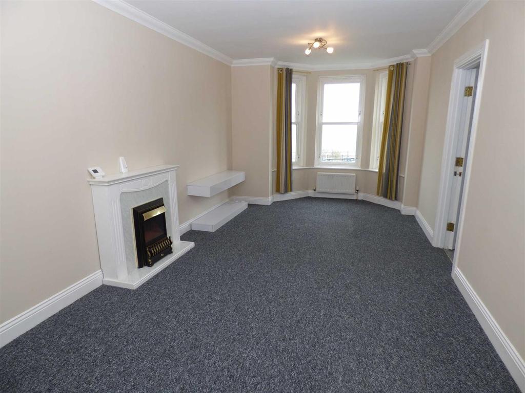 Priors House, Tynemouth 2 bed apartment £1,000 pcm (£231 pw)