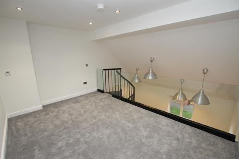 46 Weaverdale, Shoeburyness, Southend-on-sea, SS3 8XL