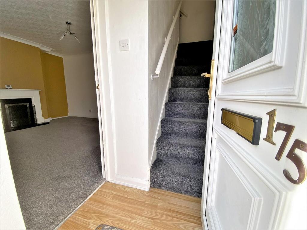 Furlong Road, Goldthorpe, Rotherham, S63 9PT 2 bed terraced house £