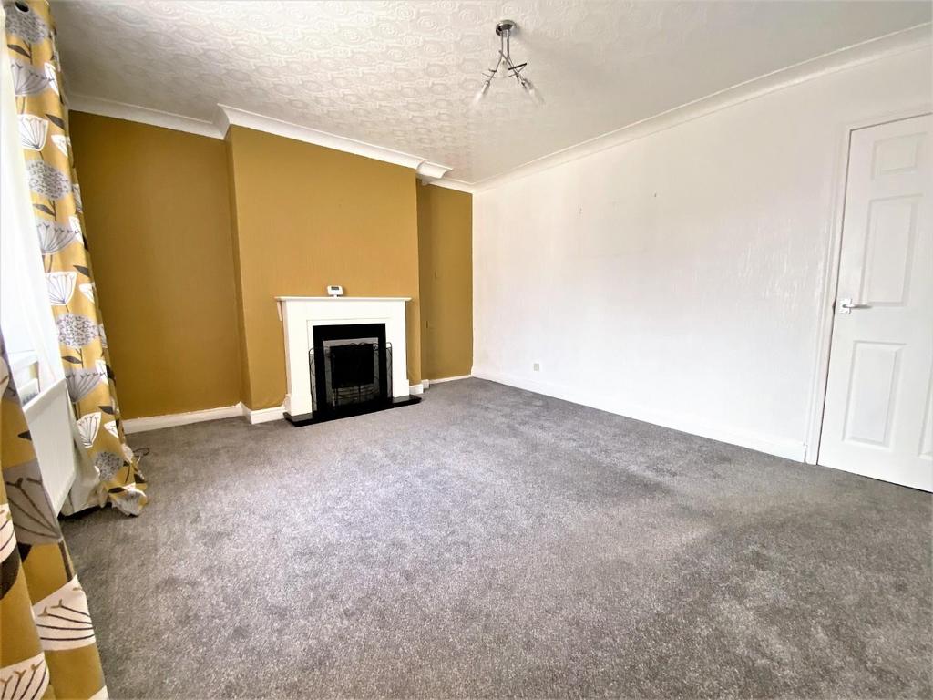 Furlong Road, Goldthorpe, Rotherham, S63 9PT 2 bed terraced house £