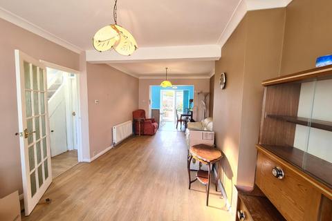 15 Bramblewood Close, Carshalton, SM5 1PQ
