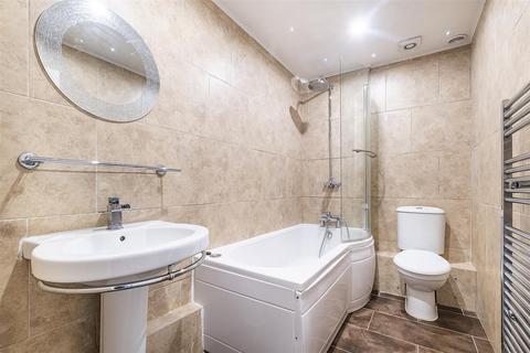 33 Stevens Close, Epsom, KT17 4RG
