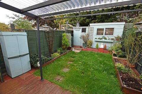72 Albert Road, South Woodham Ferrers, Chelmsford, CM3 5LS