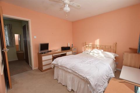 72 Albert Road, South Woodham Ferrers, Chelmsford, CM3 5LS