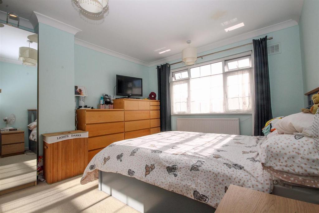 Bedroom2.jpg