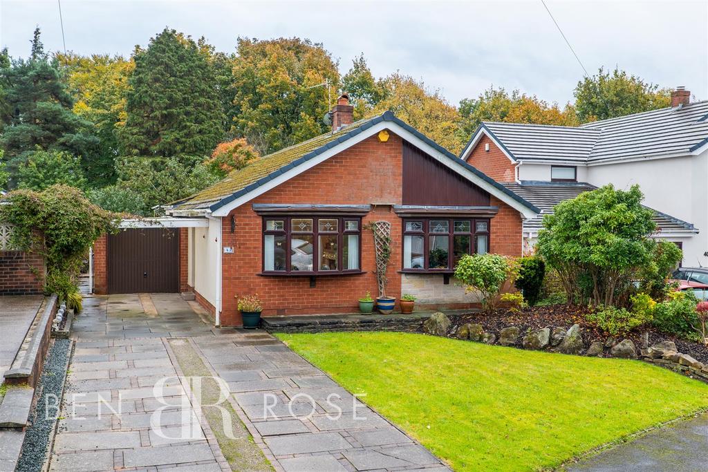 Fieldside Avenue, Euxton, Chorley 3 bed detached bungalow £299,995