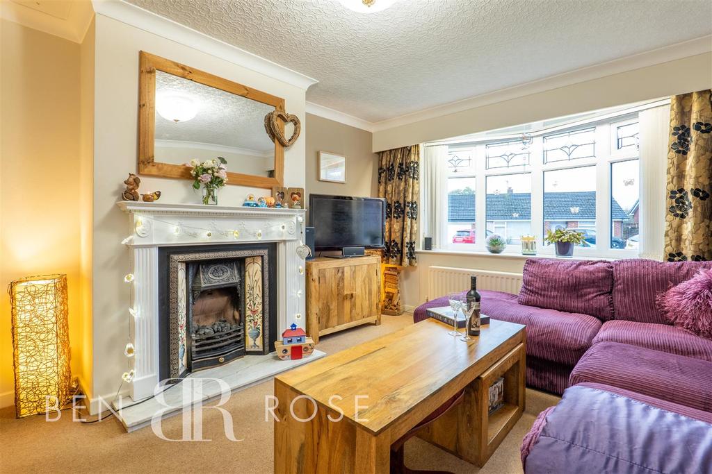 Fieldside Avenue, Euxton, Chorley 3 bed detached bungalow £299,995