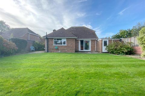 3 Warnham Road, Goring By Sea, Worthing, BN12 4LL