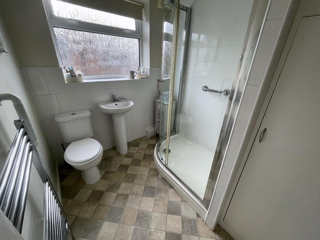 Shower room/w.c.