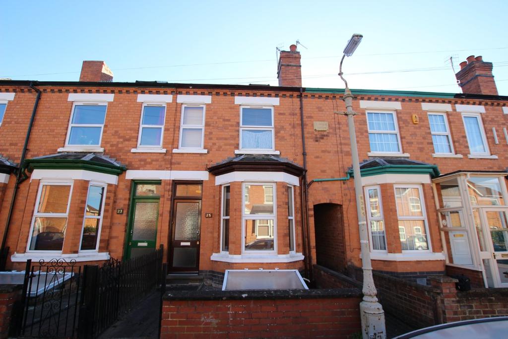 Available SEPT 2023 5 Rooms at Rowley Hill Street 5 bed terraced