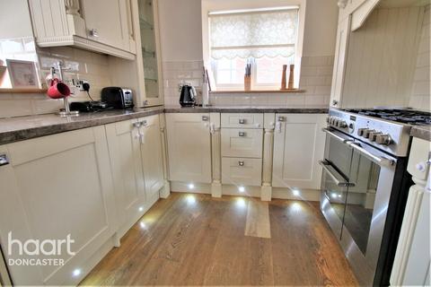 66 Alexandra Street, Thorne, Doncaster, DN8 4EY