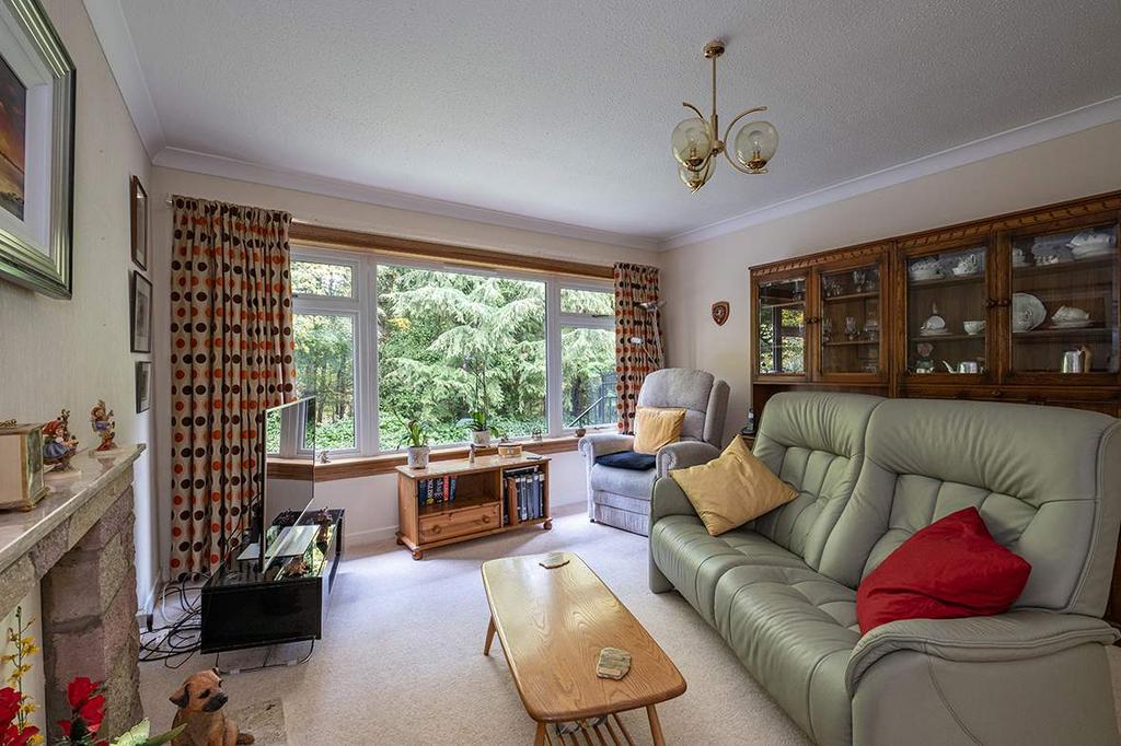Craigbo, Elm Row, Galashiels TD1 3HT 3 bed detached bungalow £235,000