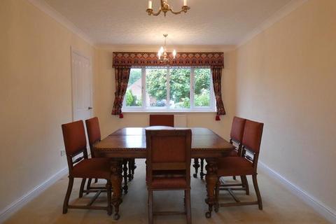 4 bedroom detached house to rent, HANLEY SWAN, Nr Malvern, Worcestershire, WR8