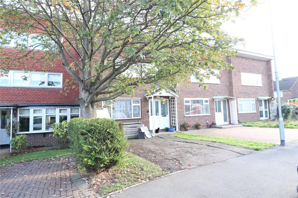 Ardleigh, Lee Chapel South, Basildon, Essex, SS16 3 bed terraced house