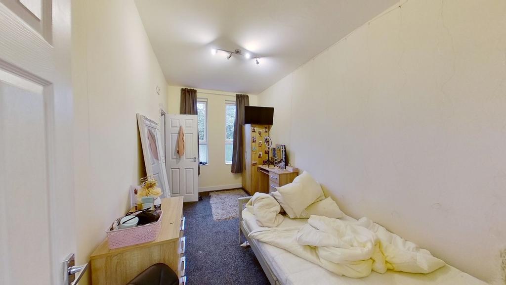 Apartment in Nottingham - View 3