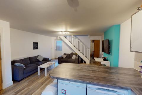 4 bedroom terraced house to rent, 17 Kilbourn Street, Nottingham, NG3 1BQ