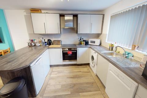4 bedroom terraced house to rent, 21 Kilbourn Street, Nottingham, Ng3 1bq